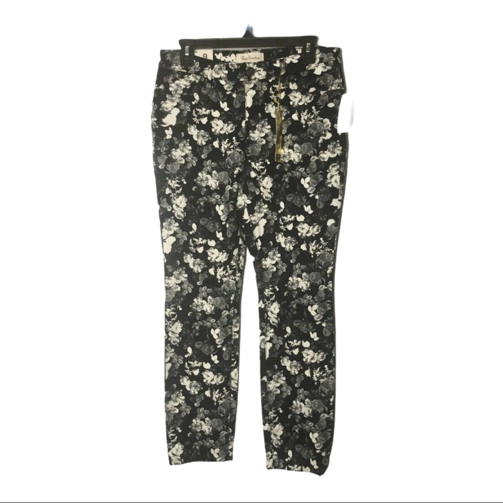 True Freedom Jr Skinny Leggy Jegging Pixie Floral